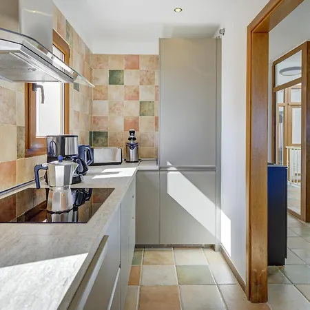 Anaiaks * Caleta De Fuste