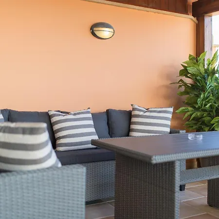 Anaiaks Ferienhaus *