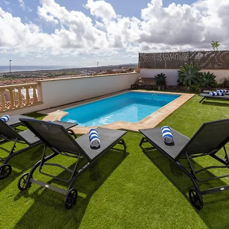 Anaiaks Caleta De Fuste